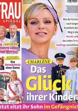 Frau Im Spiegel #49