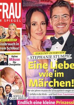 Frau Im Spiegel #9