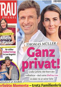 Frau Im Spiegel #22